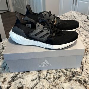 Black ultraboost 22 size 11.5 men’s.